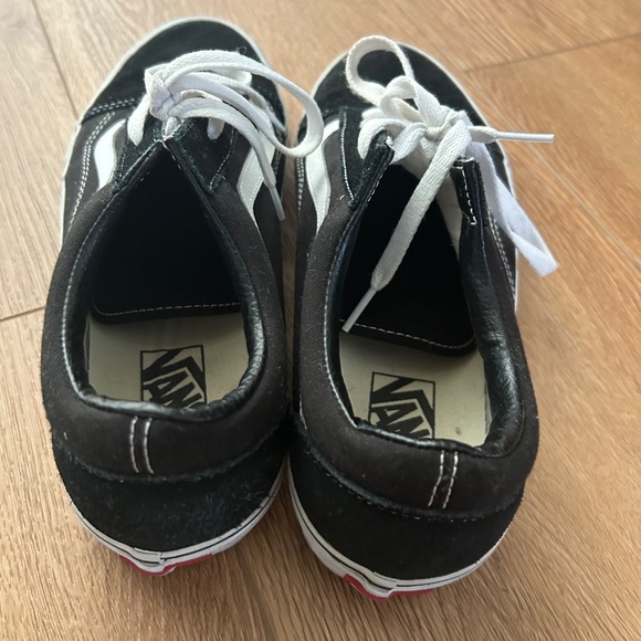 Old Skool Black Vans - Picture 3 of 5